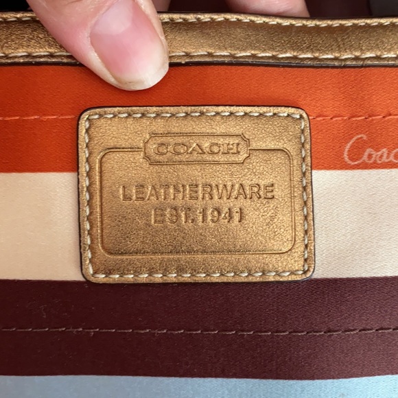 Small coach tote with dust bag - Picture 2 of 11